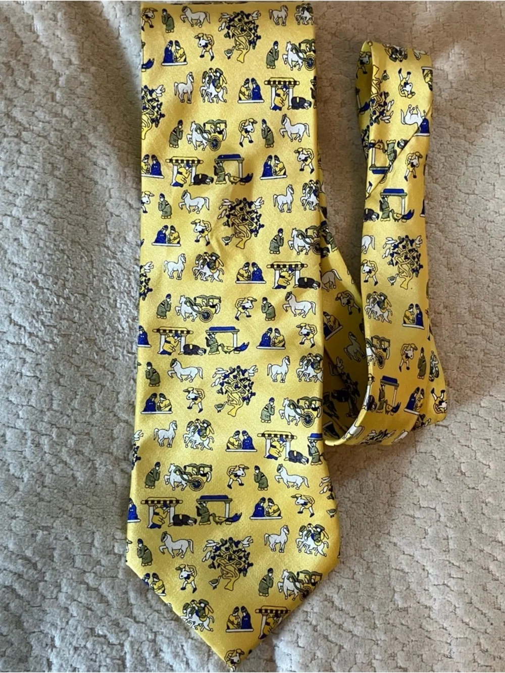 Men's Necktie Tie 100% Silk Yellow Asian Warrior Horses Temples Print